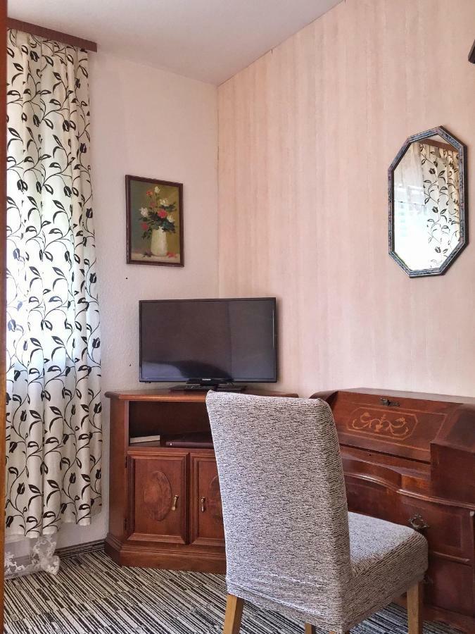 Hotel Attache Раунхайм Екстериор снимка